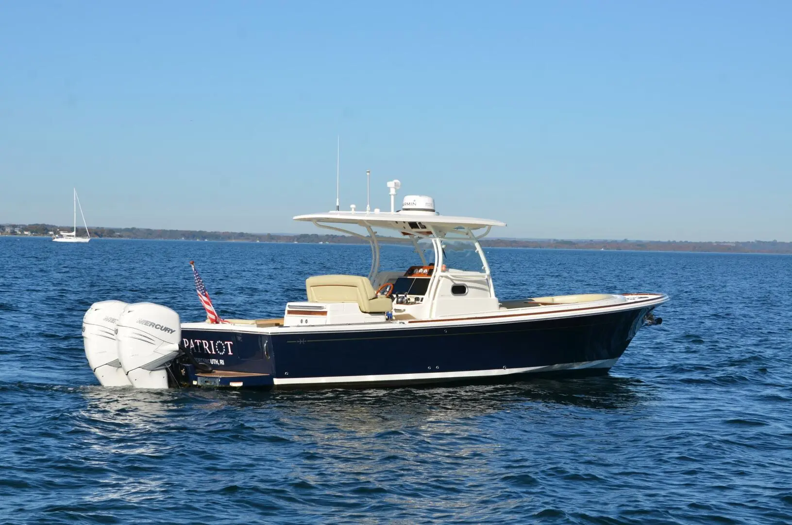 2018 Hunt Yachts 32 cc