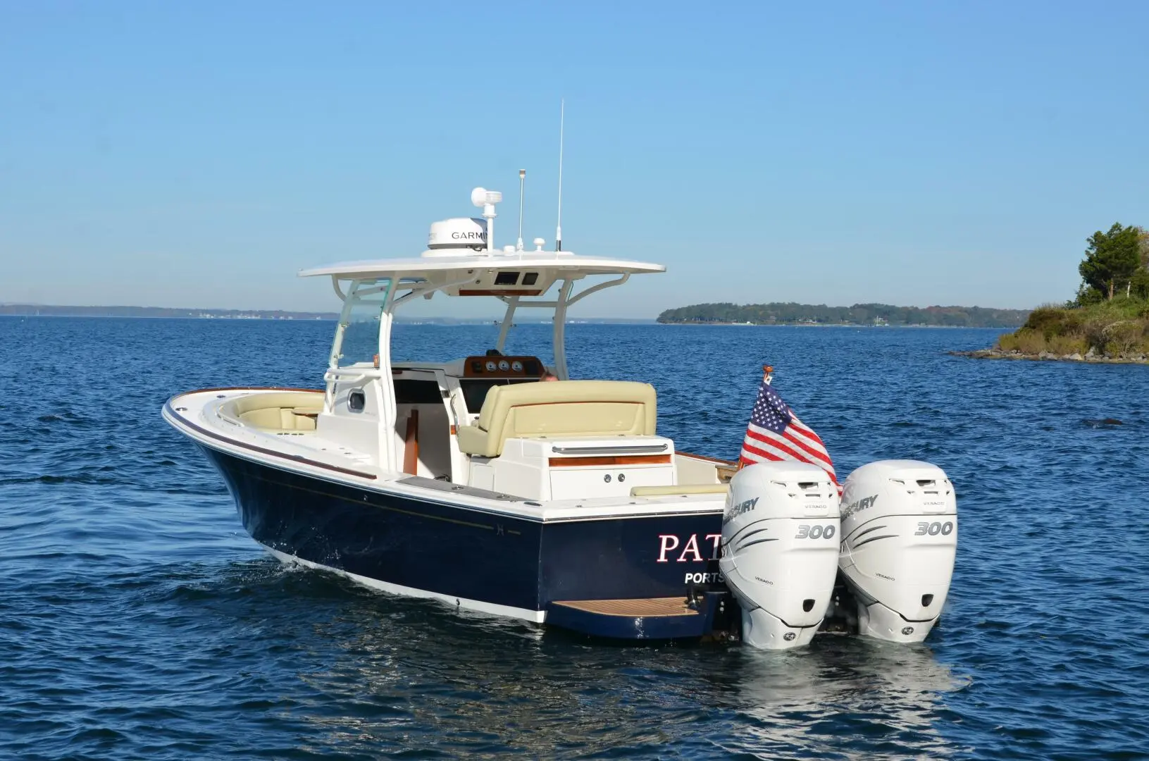 2018 Hunt Yachts 32 cc