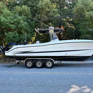 2002 Hydra Sports 2796 CC Vector