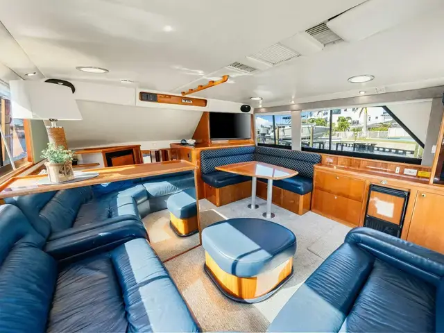 Riviera 43 Flybridge