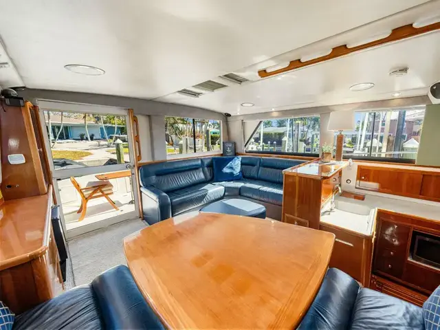 Riviera 43 Flybridge