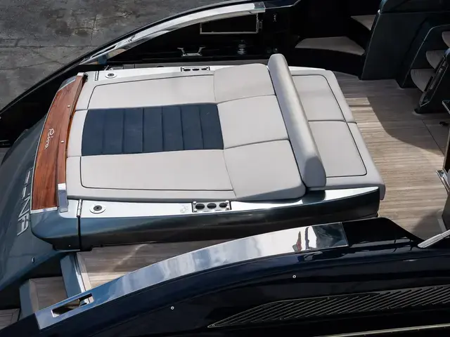 Riva 66 Ribelle