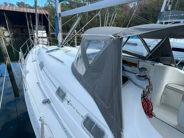 Beneteau Oceanis 381