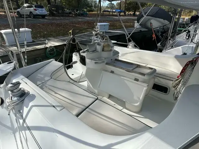 Beneteau Oceanis 381