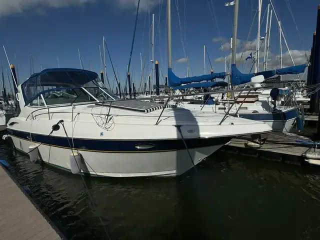 Cruisers Yachts 320