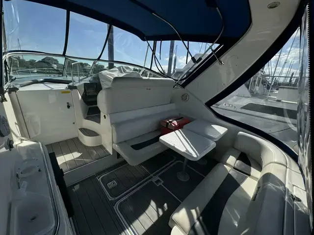 Cruisers Yachts 320