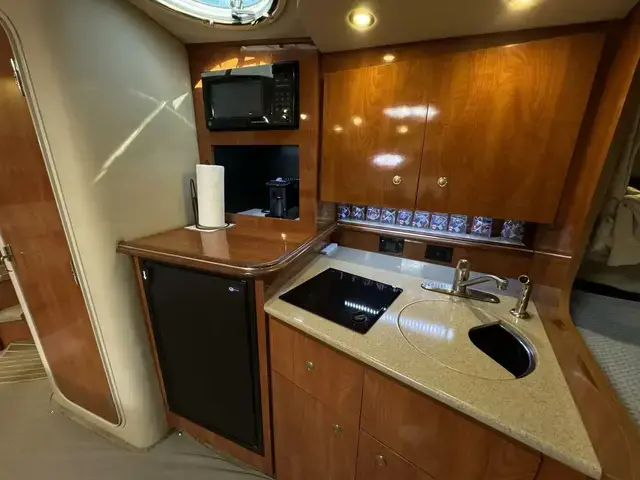 Cruisers Yachts 320