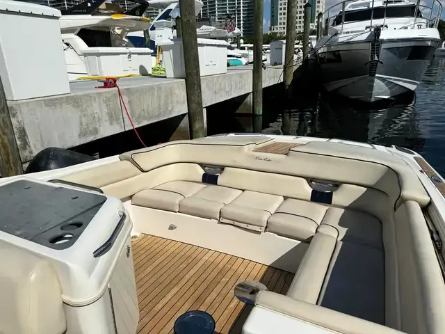 Chris Craft Corsair 28