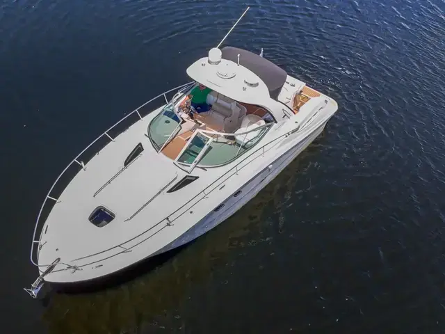 Sea Ray 330 Sundancer