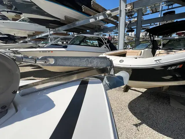 Regal 2500 Bowrider