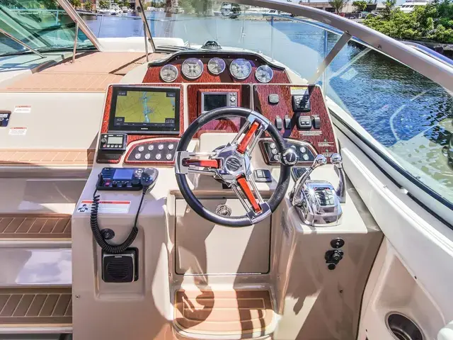 Sea Ray 330 Sundancer