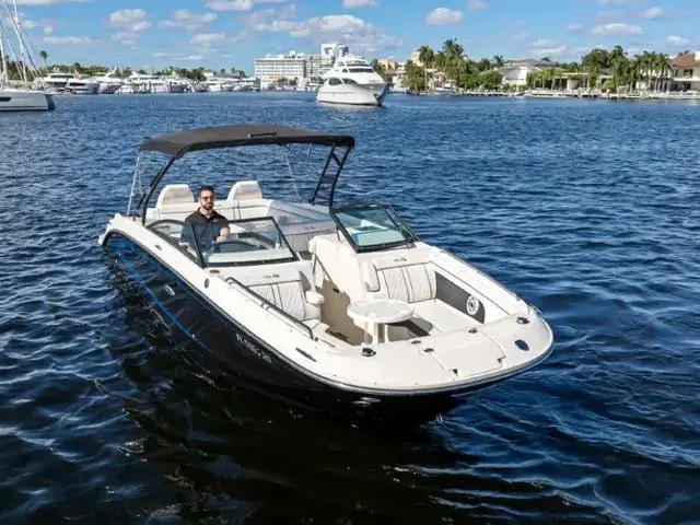 Sea Ray 290 Sundeck