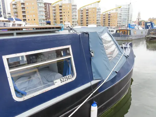 Barry Jenkins Narrowboat