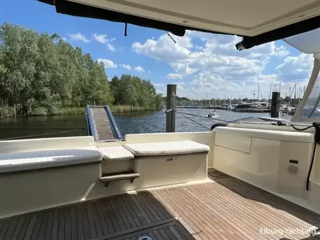 Ferretti Yachts 150 Fly