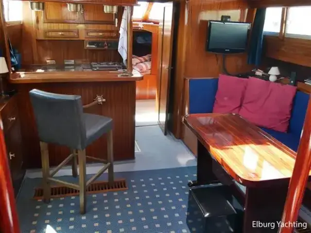 Lutje 52 Pilothouse