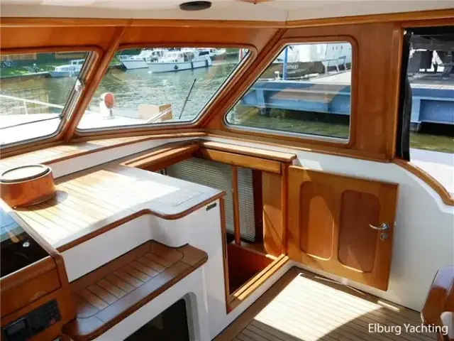 Pieter Beeldsnijder 58 Open Pilothouse