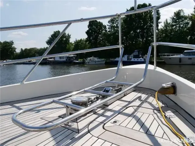 Pieter Beeldsnijder 58 Open Pilothouse