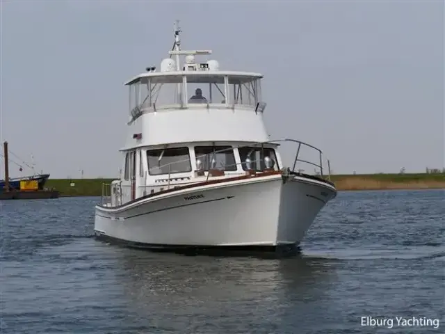 Lyman Morse Trawler 48