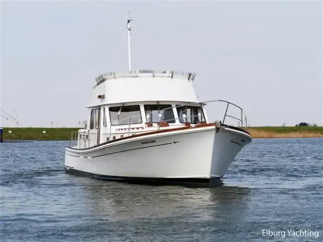 Lyman Morse Trawler 48