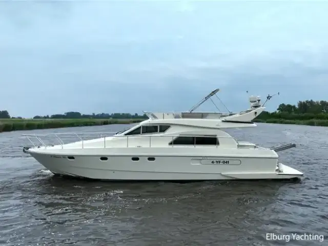 Ferretti Yachts 150 Fly