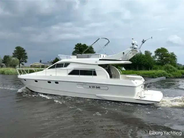 Ferretti Yachts 150 Fly