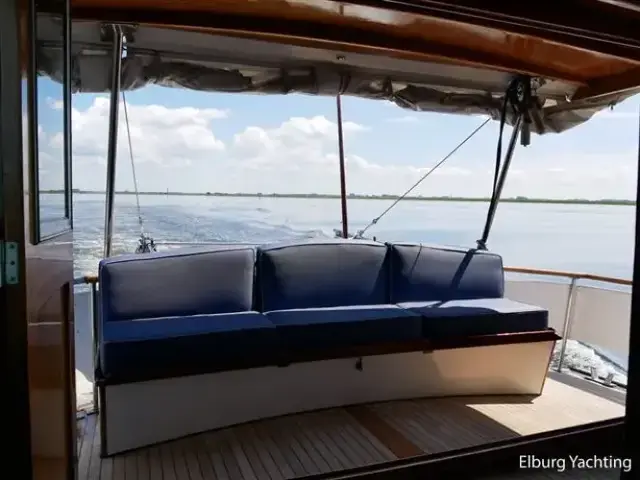 Lutje 52 Pilothouse