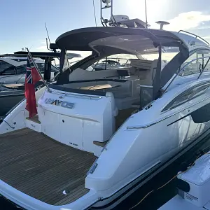 2019 Princess V40