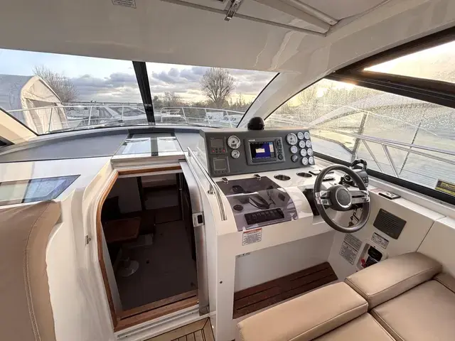 Sealine SC35