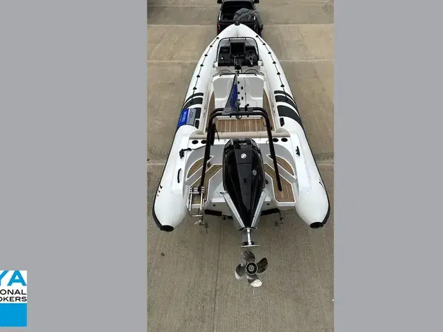 Cobra Ribs Nautique 7.7