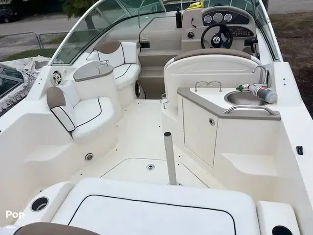 Sea Ray Sundancer 240