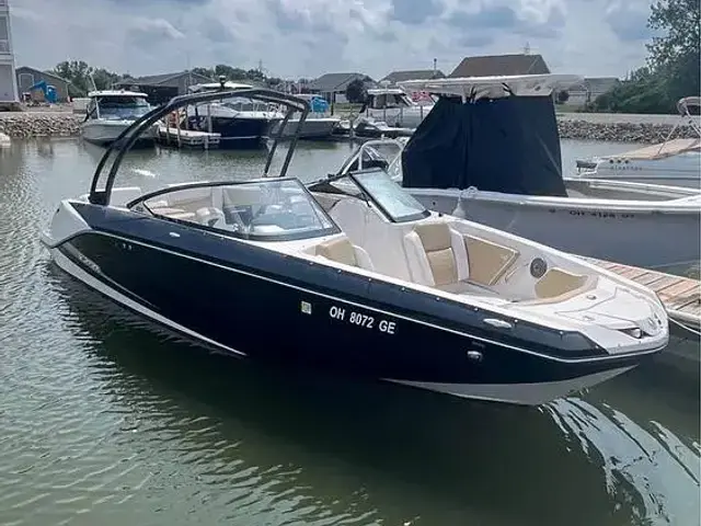 Scarab Ho 255 Platinum