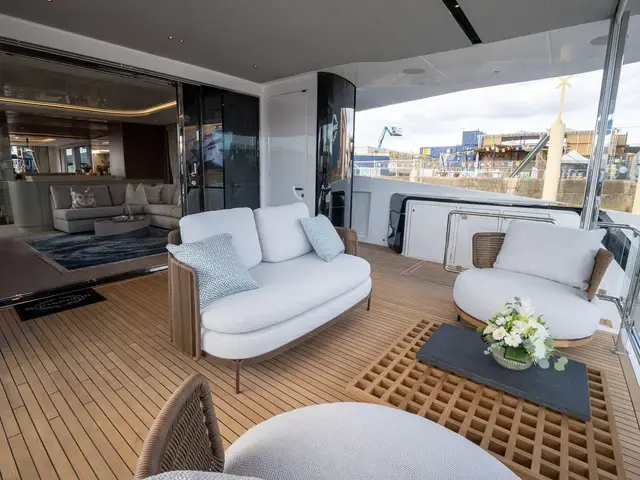 Sunseeker Ocean 156