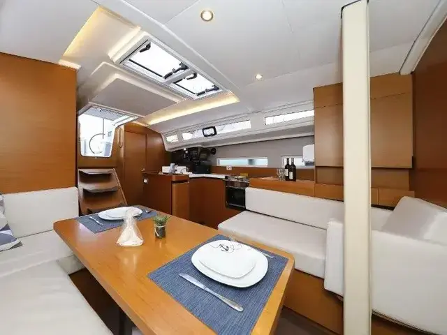 Jeanneau Sun Odyssey 410