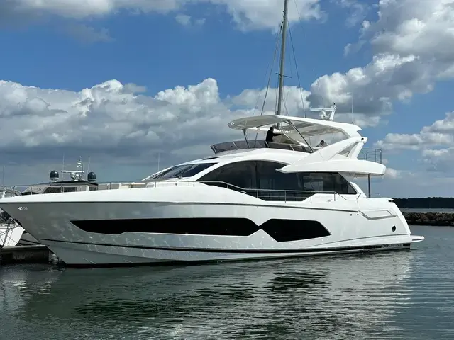 Sunseeker 76 Yacht