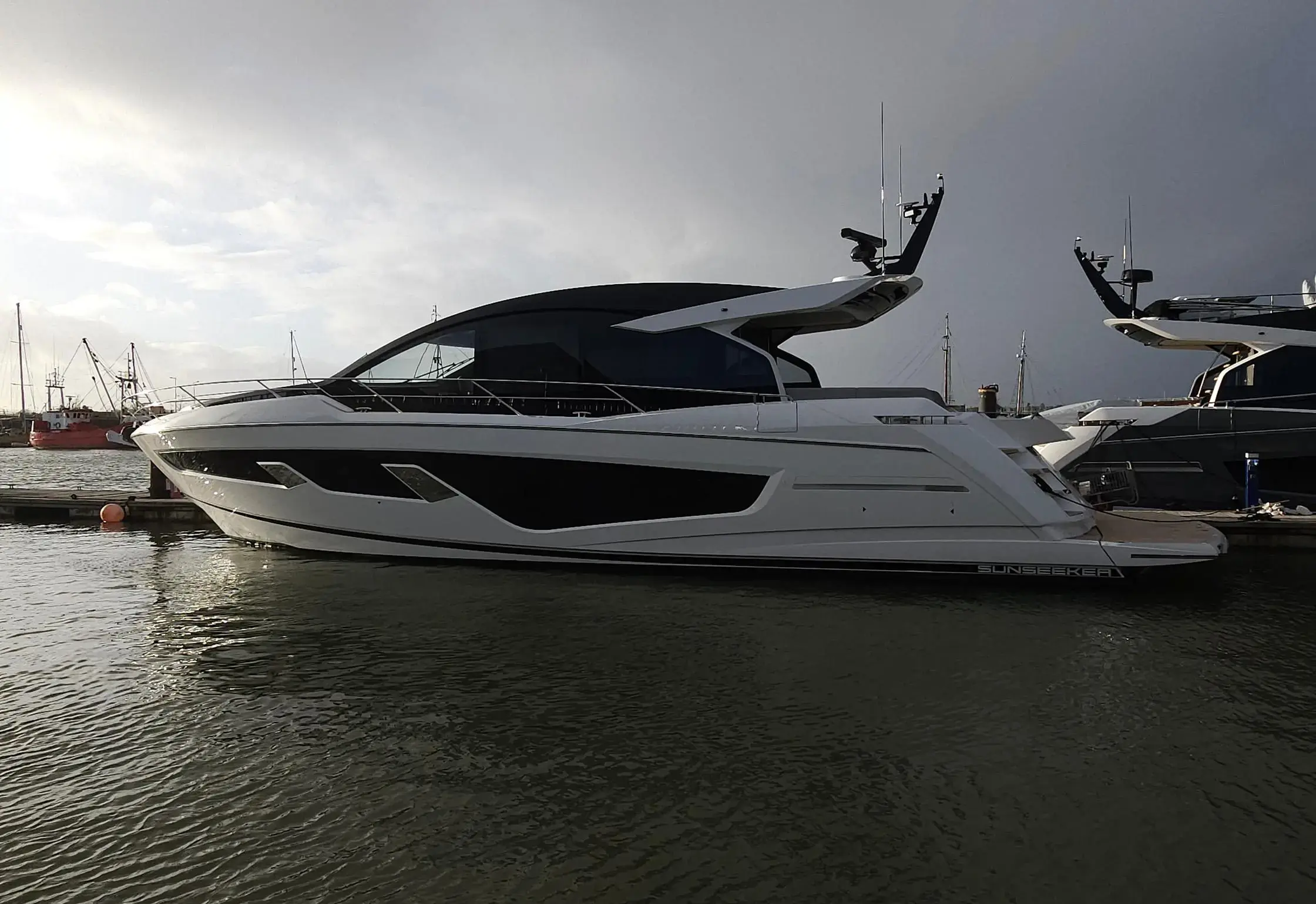 2024 Sunseeker predator 65