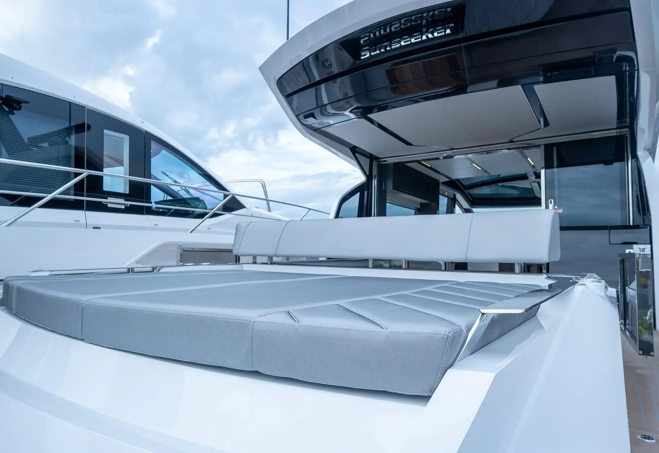 2024 Sunseeker predator 65