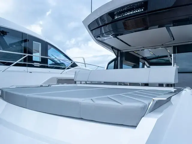 Sunseeker Predator 65