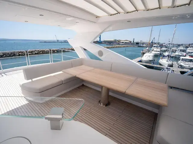 Sunseeker 76 Yacht