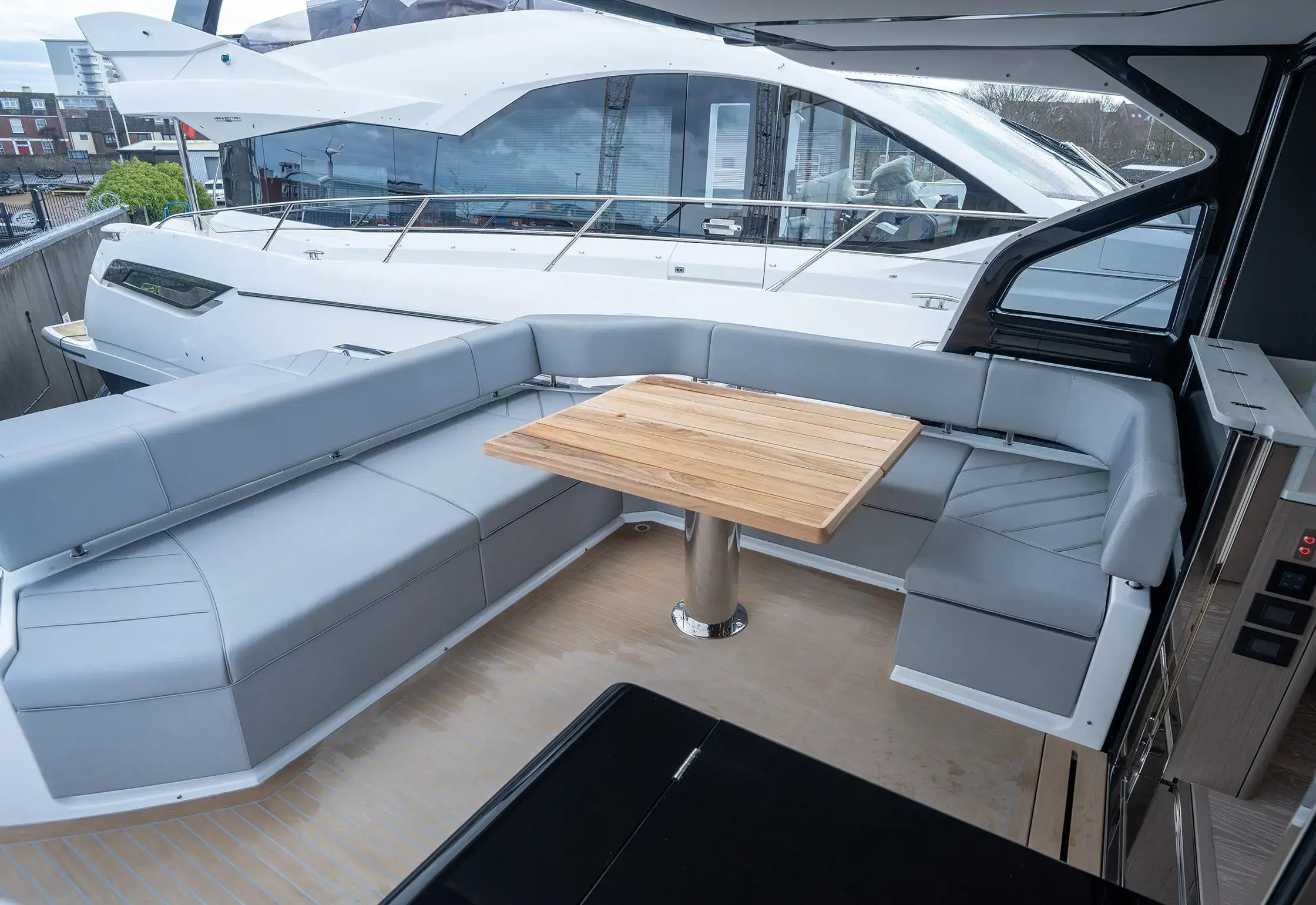 2024 Sunseeker predator 65