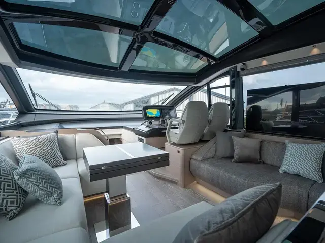 Sunseeker Predator 65