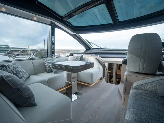 Sunseeker Predator 65