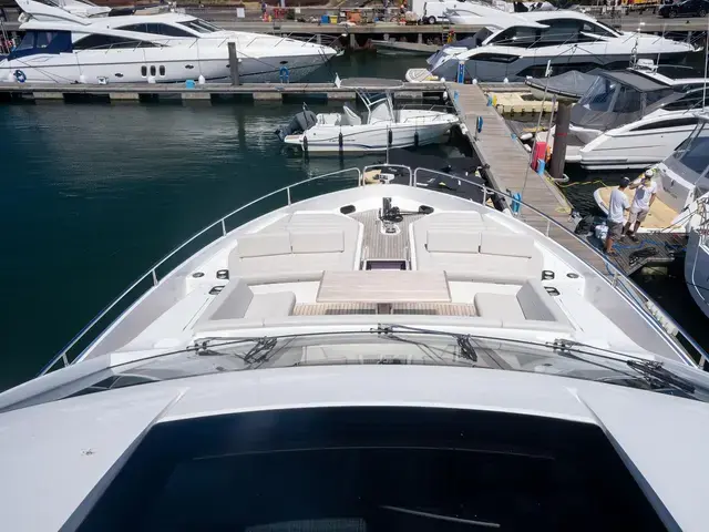 Sunseeker 76 Yacht