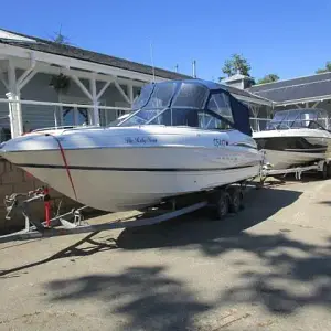 2003 Maxum 2400SC