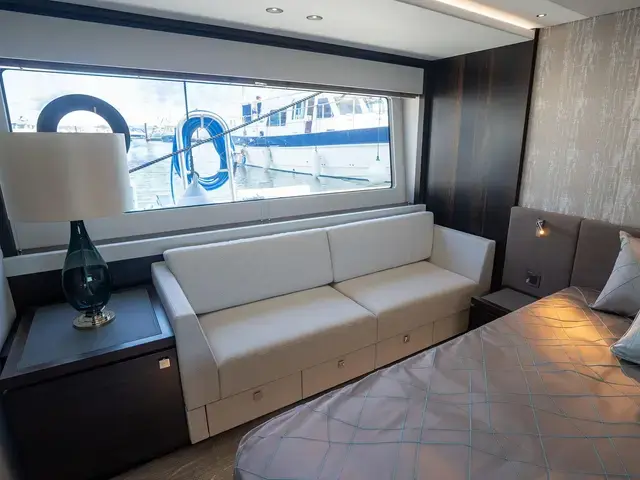 Sunseeker 76 Yacht