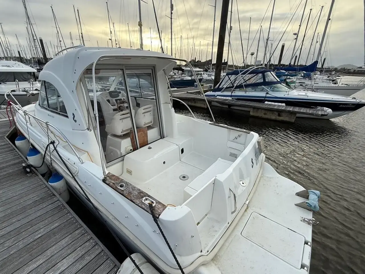 2009 Beneteau antares 6