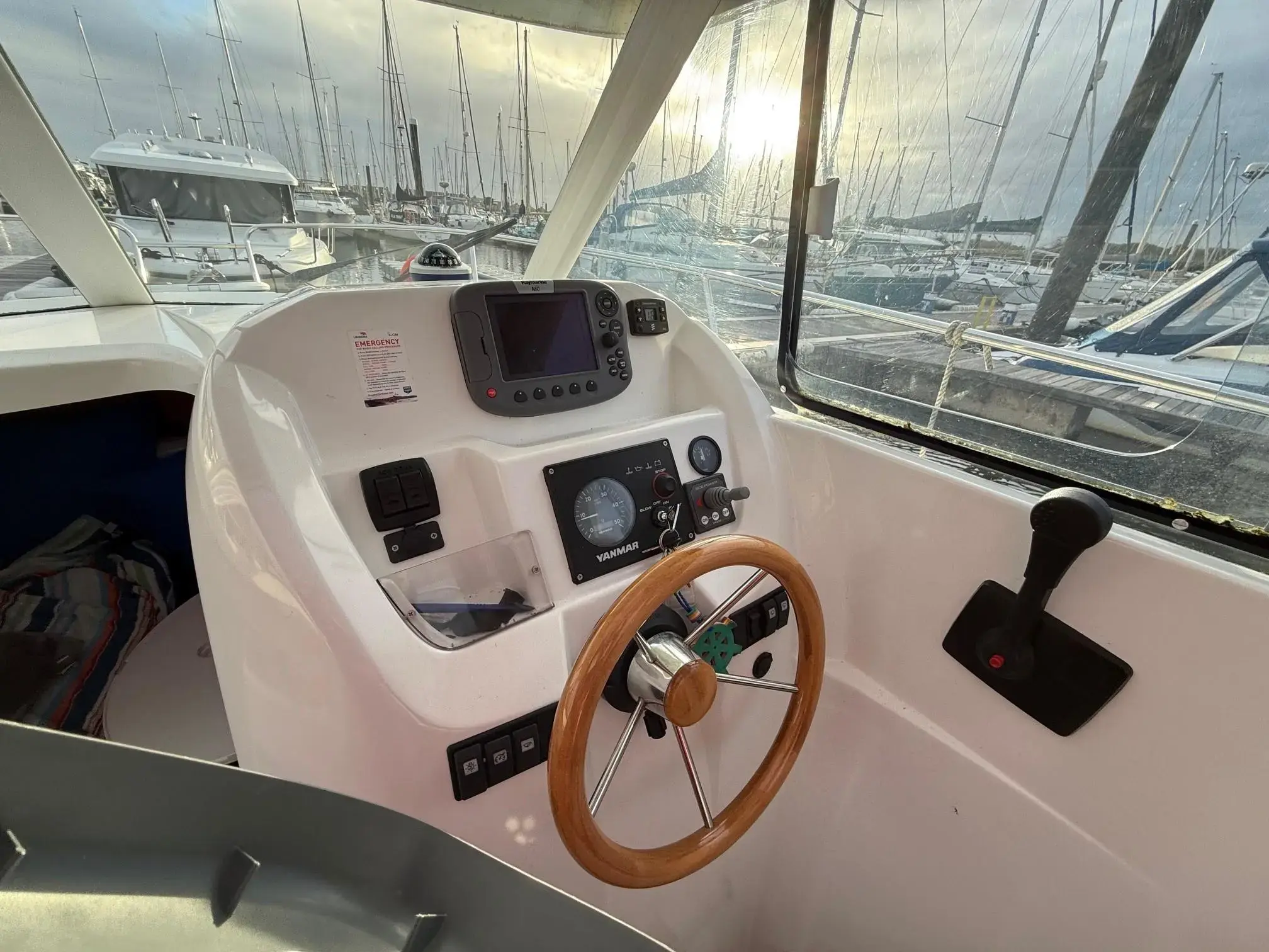 2009 Beneteau antares 6