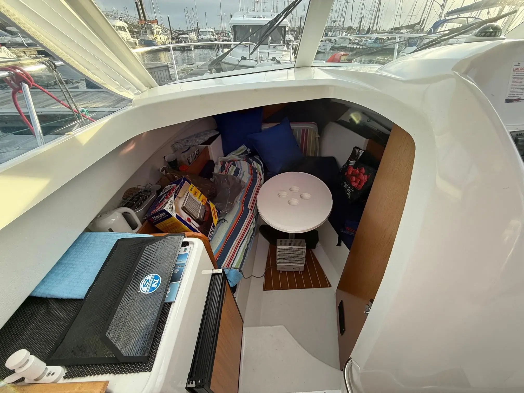 2009 Beneteau antares 6