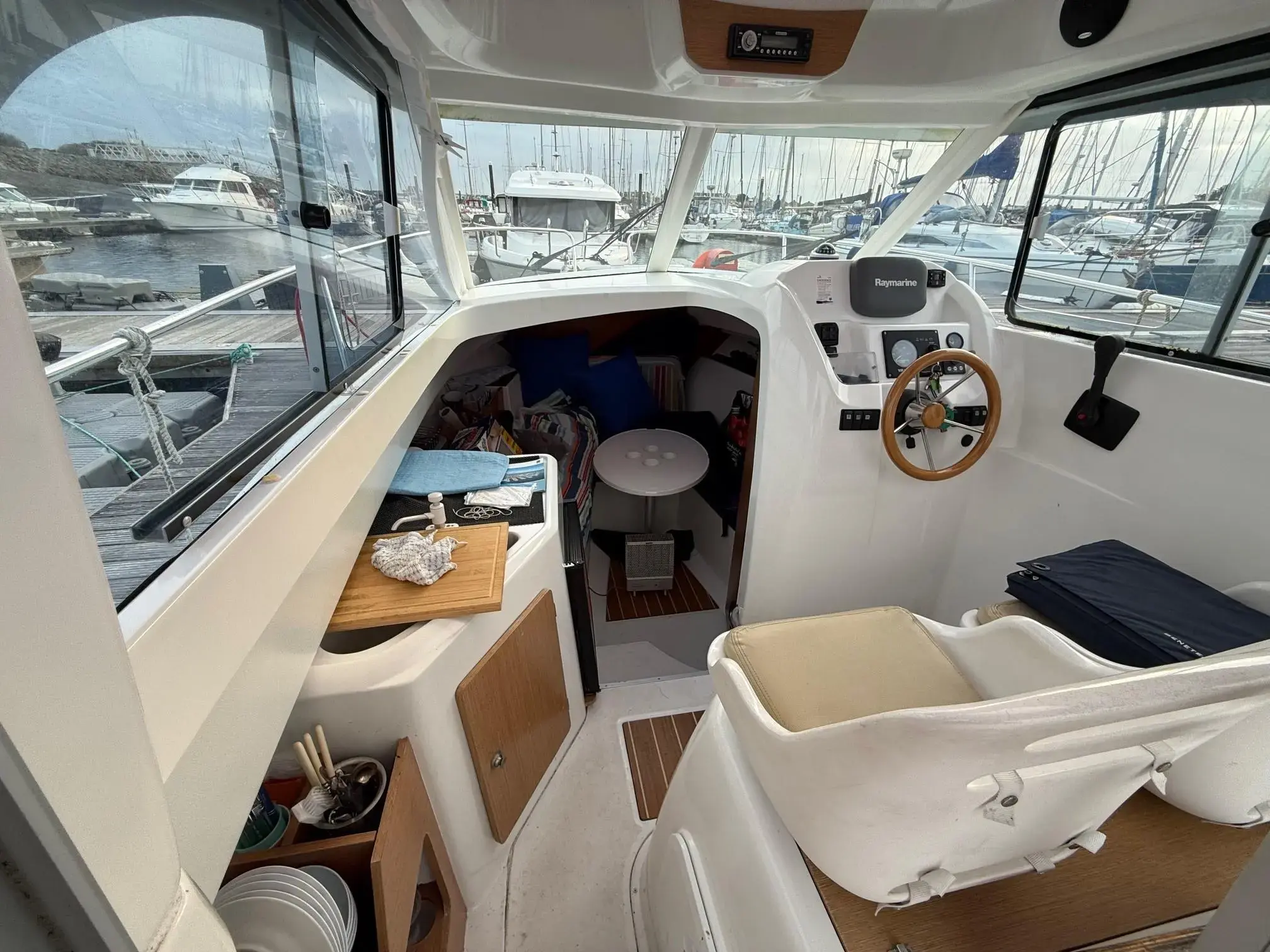 2009 Beneteau antares 6