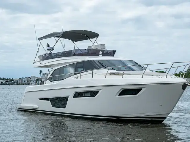 Ferretti Yachts 500