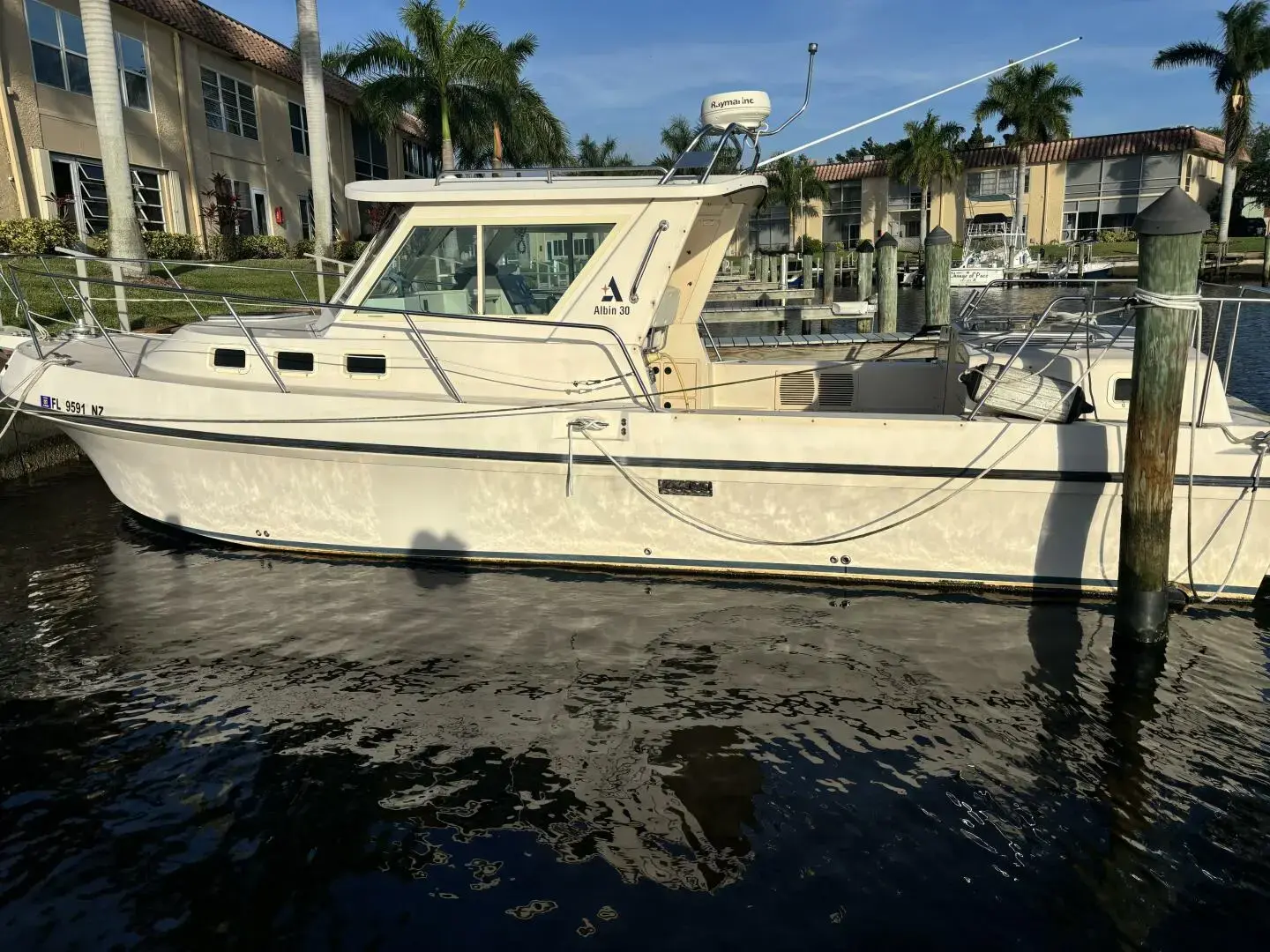 2007 Albin 30 family cruiser